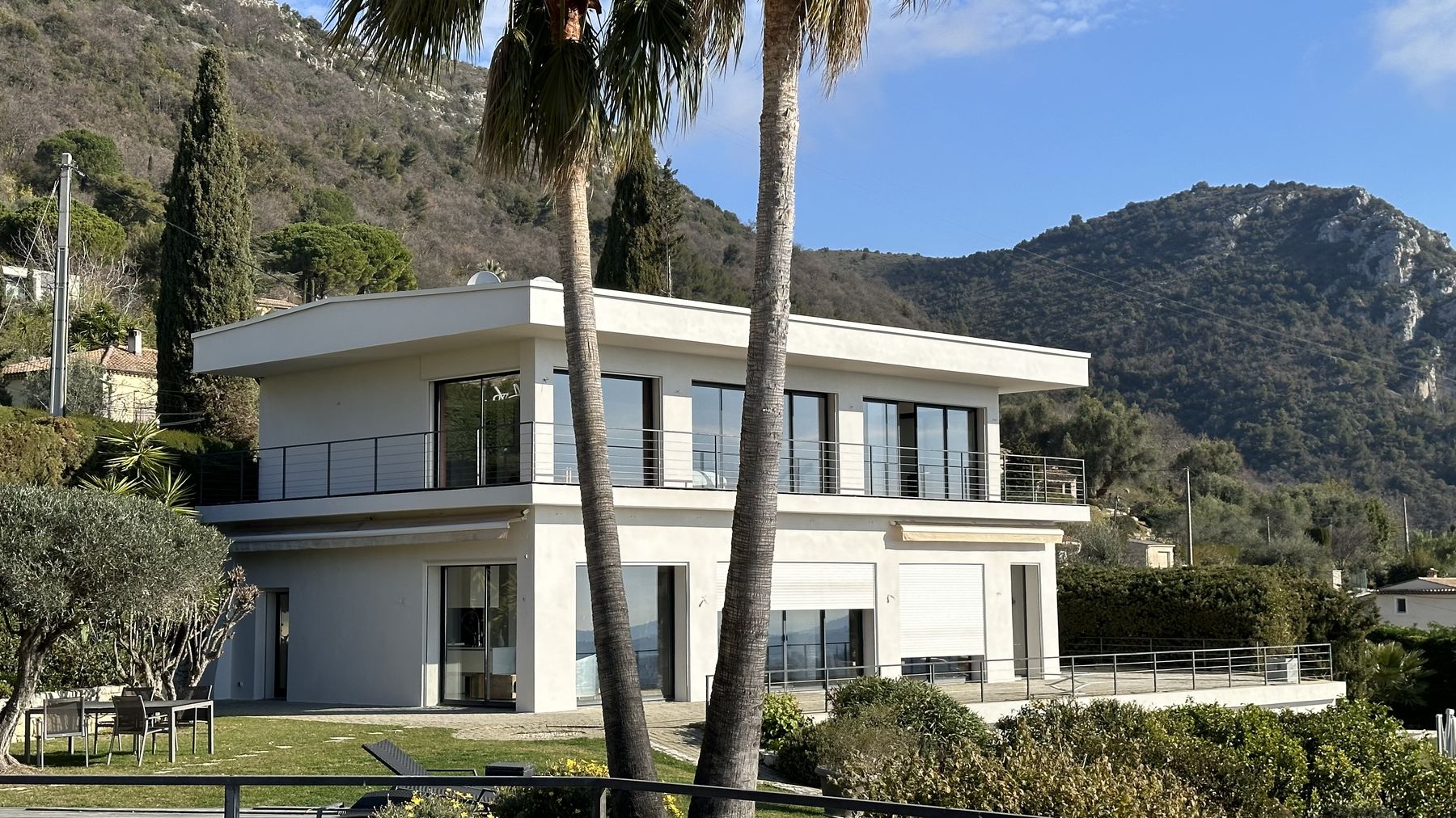 Villa contemporaine livrée — CIME, Alpes-Maritimes